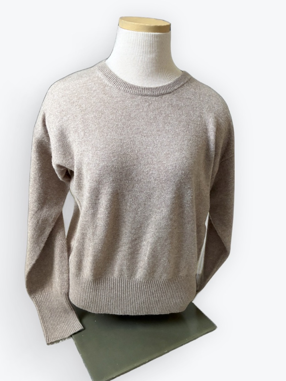 Uniqlo 100% Cashmere Crew Neck Sweater Tan